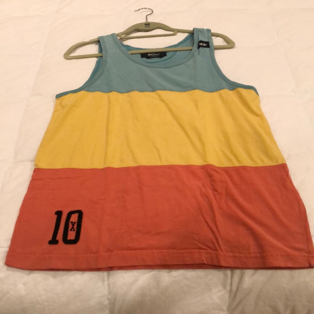 10 deep tank top